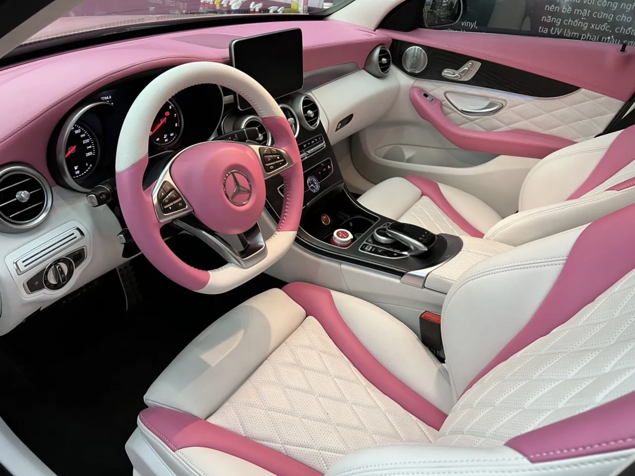 Ghế Mercedes Diamond Stitch