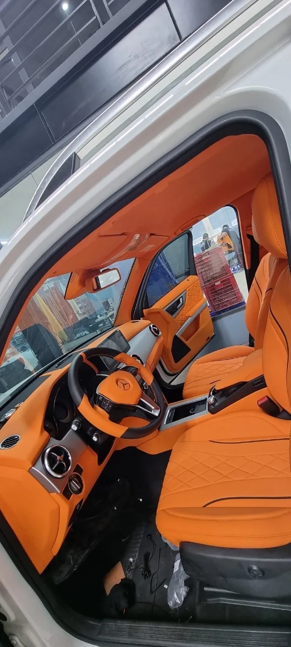 Thi công bọc ghế Mercedes Cam tại Ngọc Phát Auto